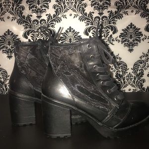 CHUNKY MESH ANKLE BOOTS